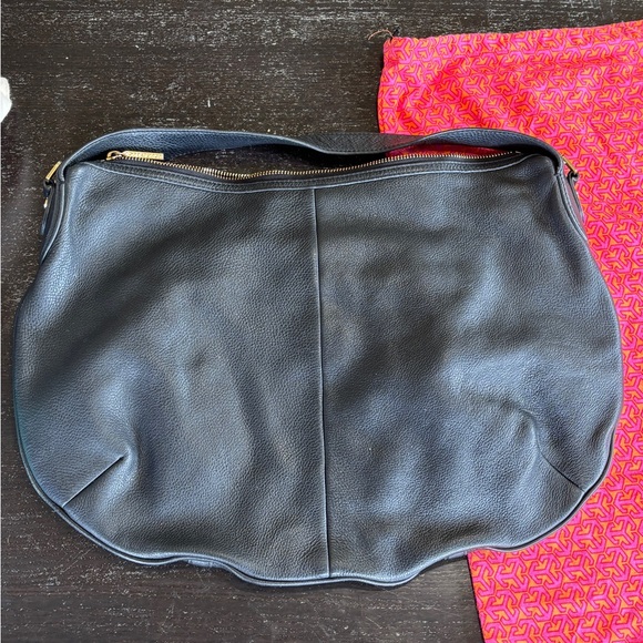 Tory Burch “Amanda” Black Leather Hobo Bag - Picture 3 of 9